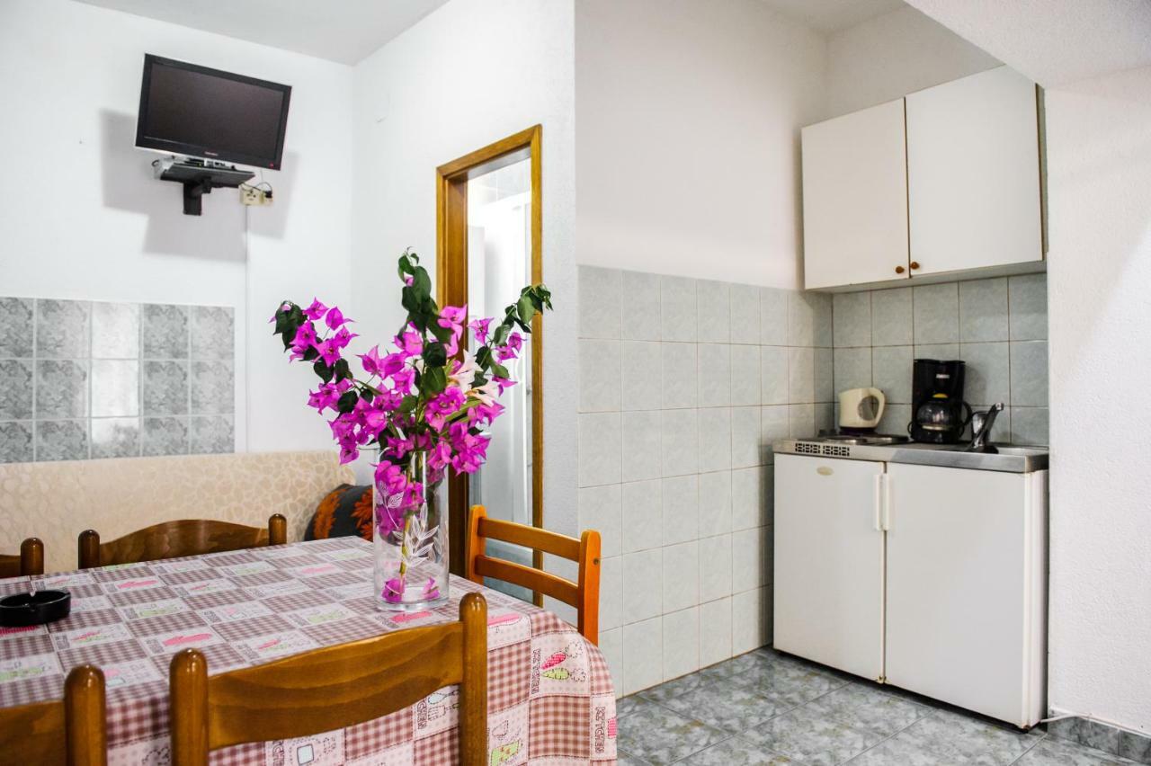 Apartment Herceg Baška Voda エクステリア 写真