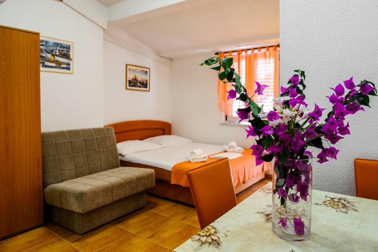 Apartment Herceg Baška Voda エクステリア 写真